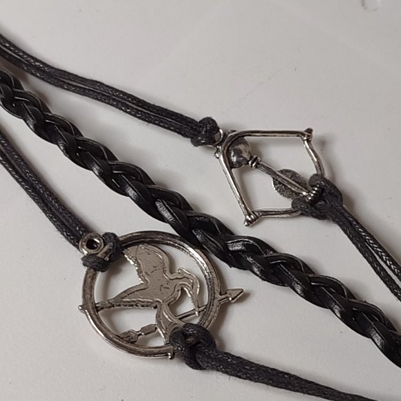 Bow, Arrow, And Mockingjay 3 Layer Black Bracelet - Picture 9 of 11